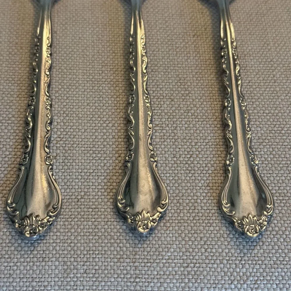 3 INTERNATIONAL SILVER DELUXE GIGI SALAD FORKS STAINLESS FLATWARE RETIRED